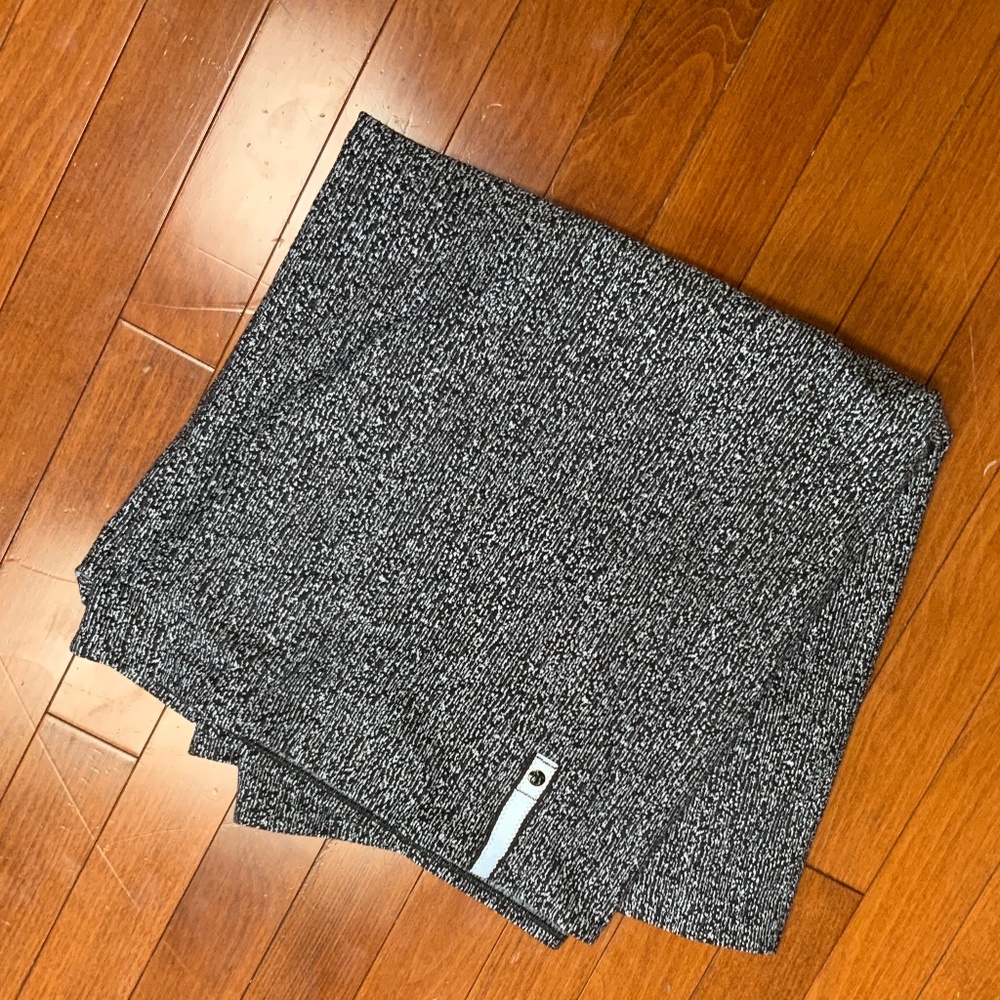 Lululemon Vinyasa Scarf